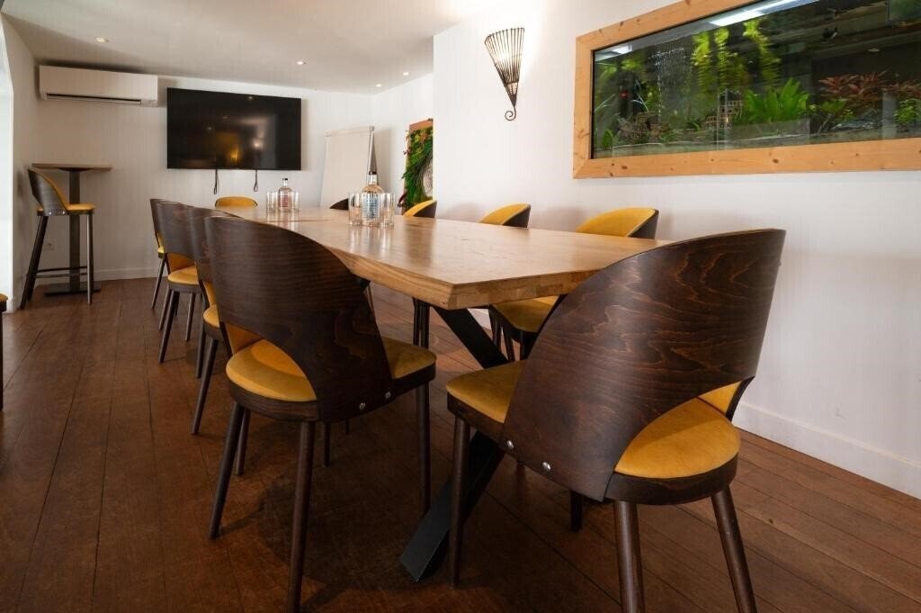 Картинка La Petite Rade Hotel 3*