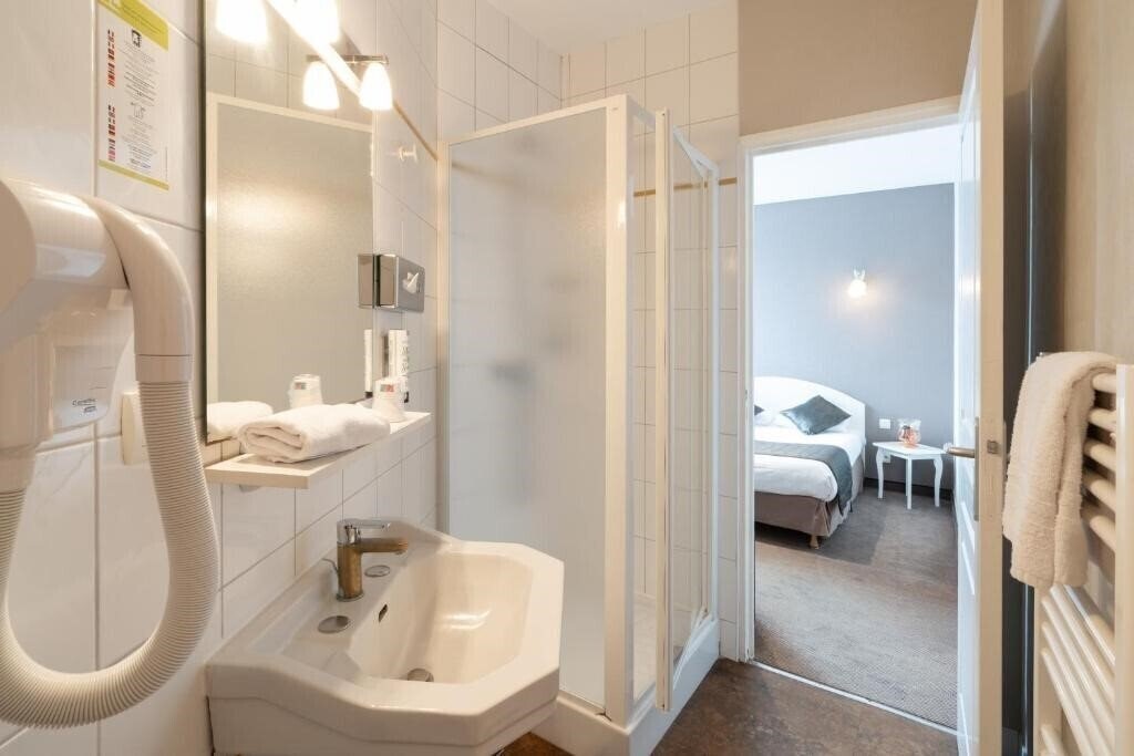 Фото Hotel des Ducs 3*