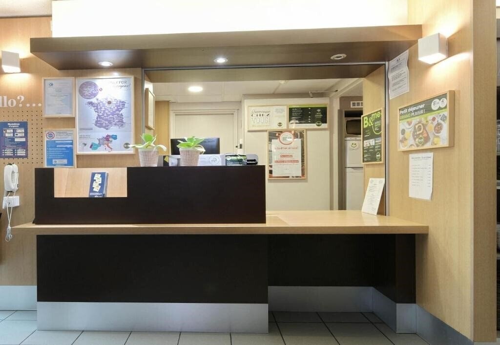 Фотографія B&B Hotel Alencon Nord 2*