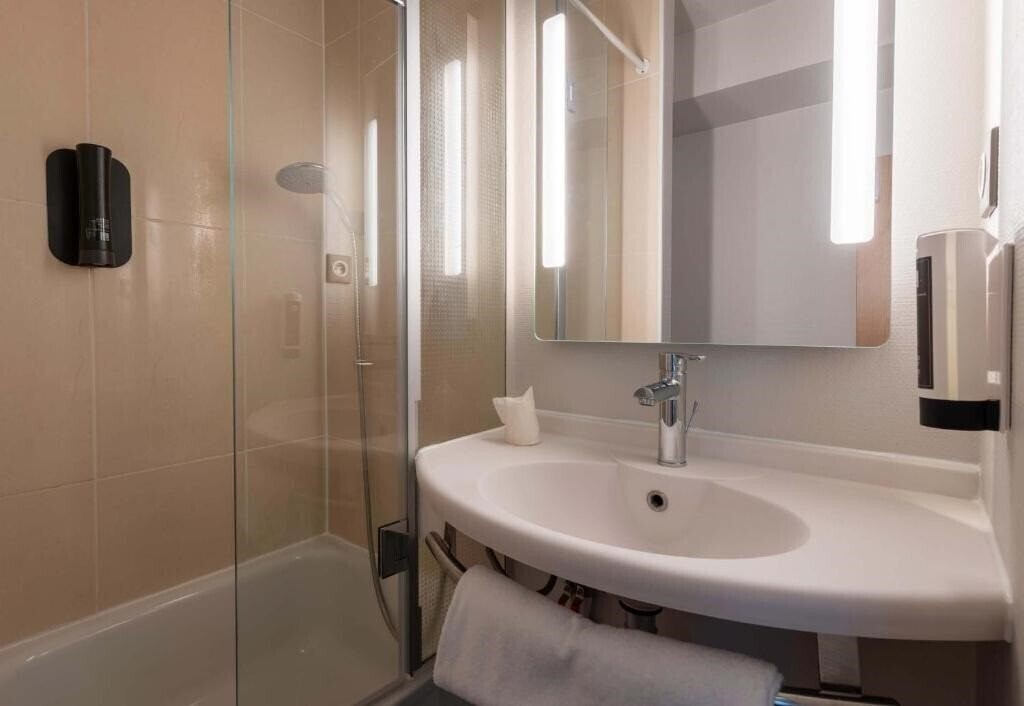 Фотографія B&B Hotel Beauvais 2*