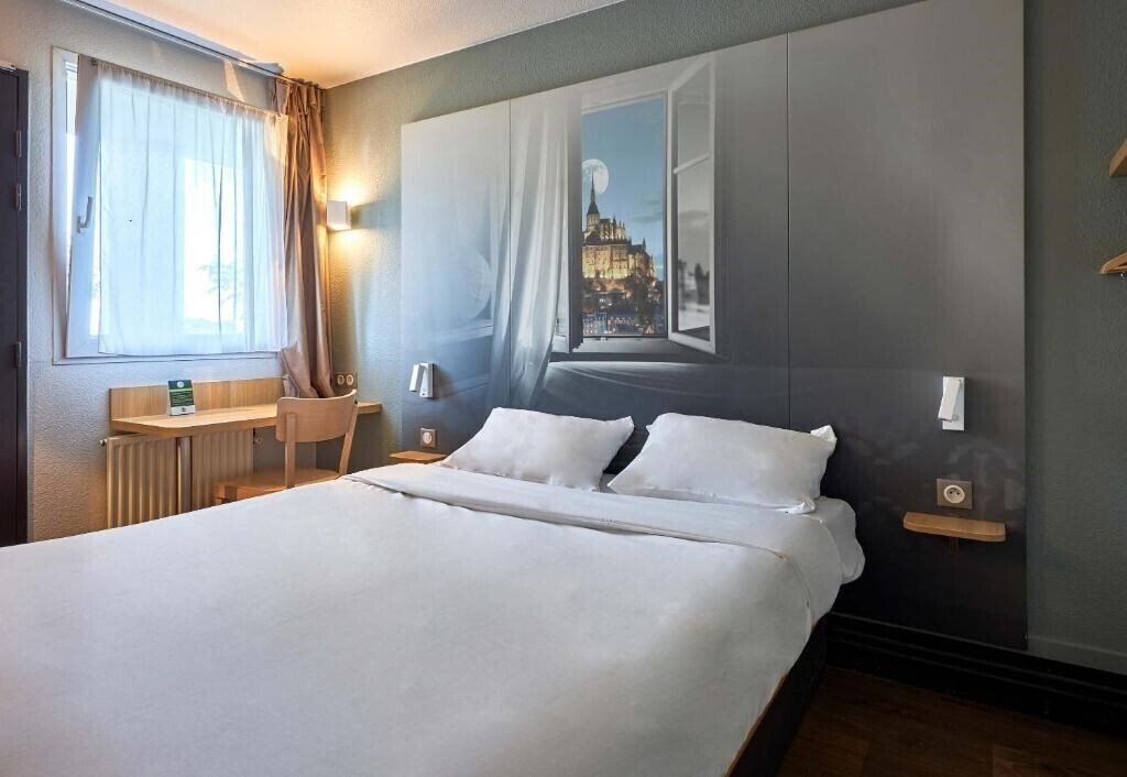 Фото B&B Hotel Avranches Baie du Mont Saint Michel 2*