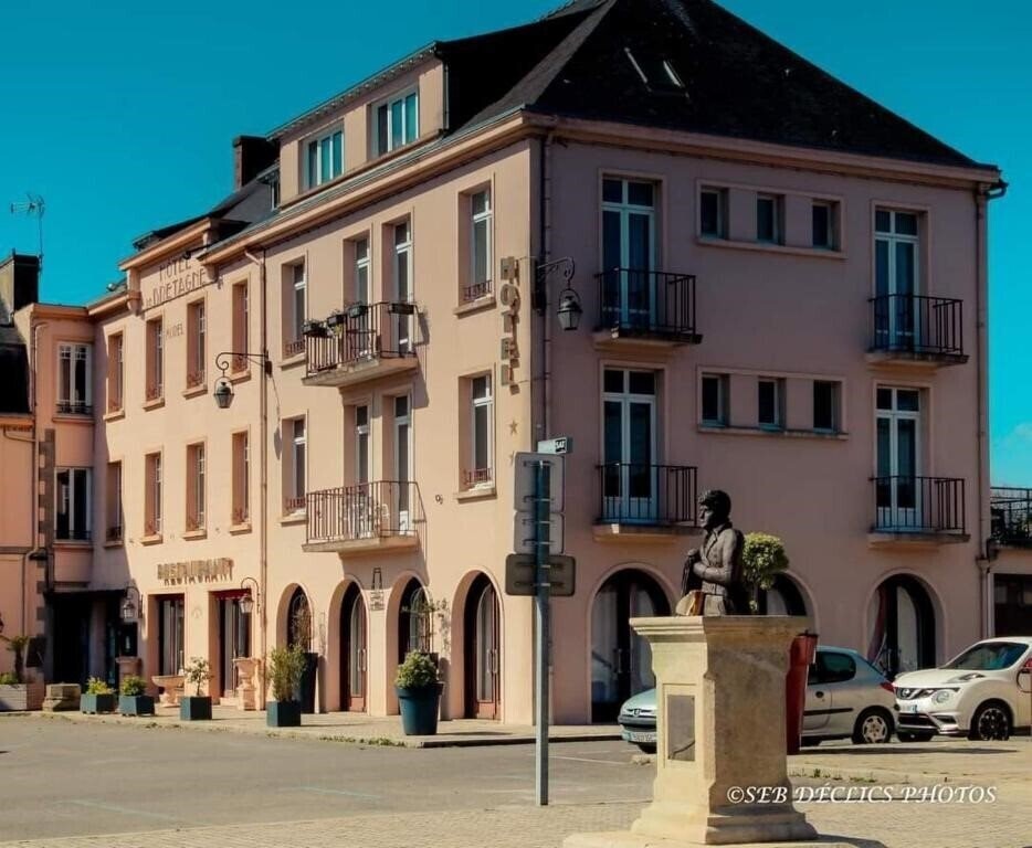 Картинка Logis Hotel de Bretagne Dol de Bretagne 3*