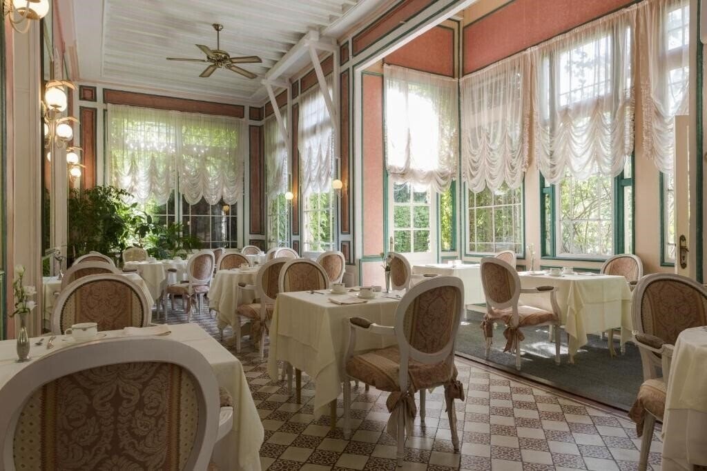 Картинка Belle Isle sur Risle 4*