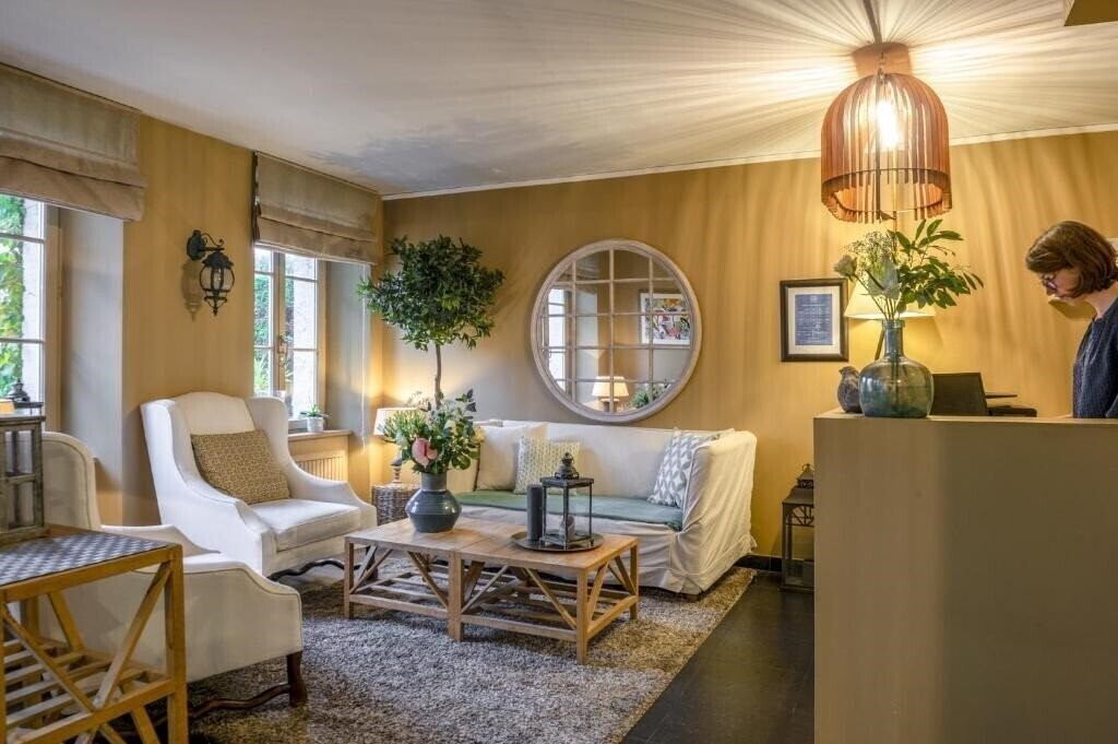 Фотография Hotel Traiteur les Ormes, The Originals Relais (ex. Hotel Restaurant les Ormes, The Originals Relais) 3*