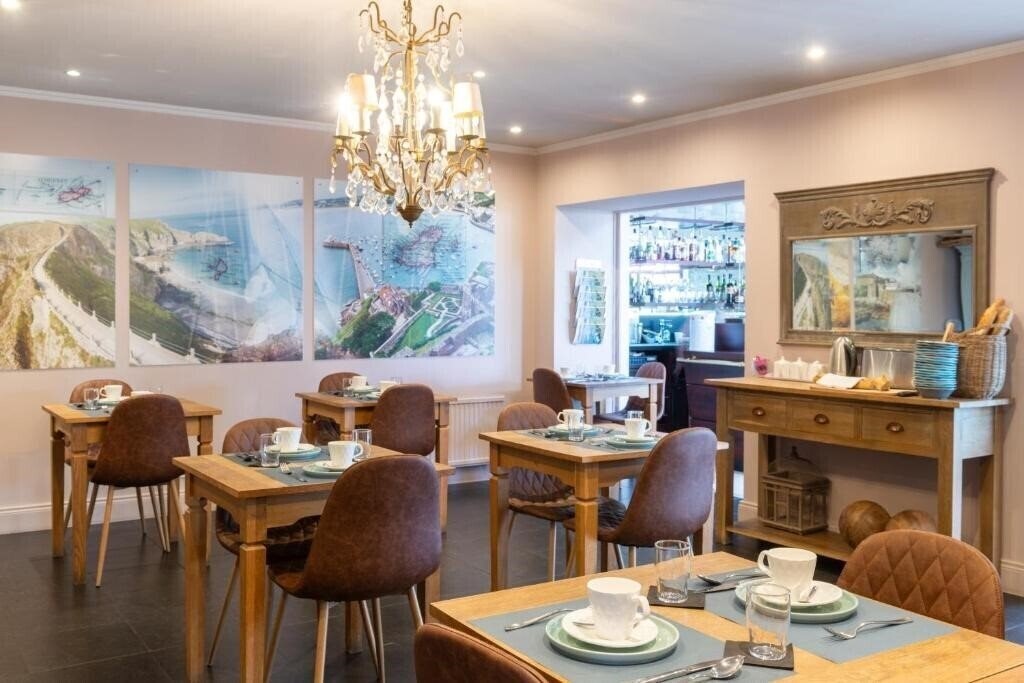 Фотография Hotel Traiteur les Ormes, The Originals Relais 3*