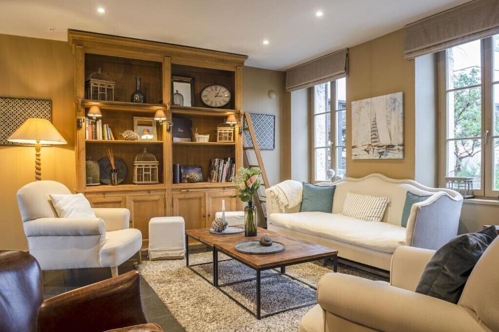 Изображение Hotel Traiteur les Ormes, The Originals Relais 3*