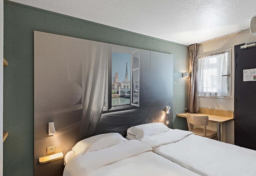 Фото B&B Hotel Rouen Parc des Expos Zenith 2*