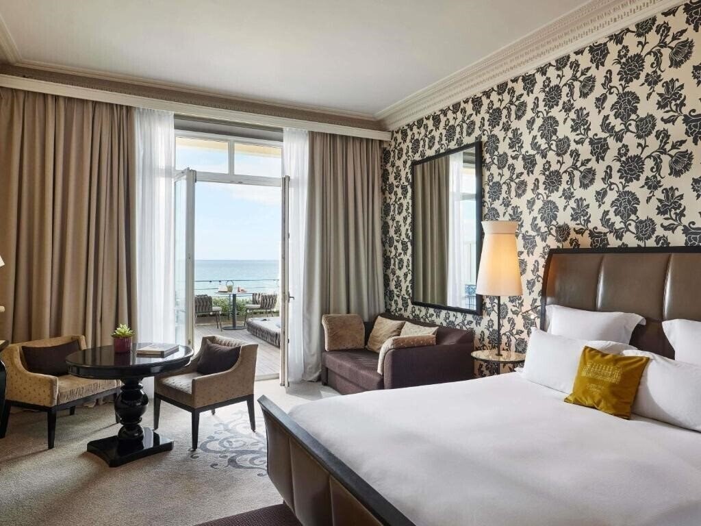 Фото Le Grand Hotel de Cabourg - MGallery Collection 5*