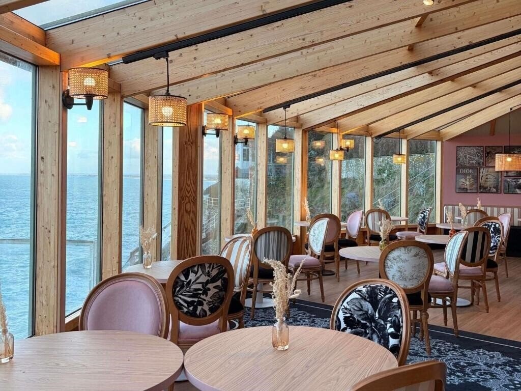 Готель Mercure Granville Le Grand Large 4*