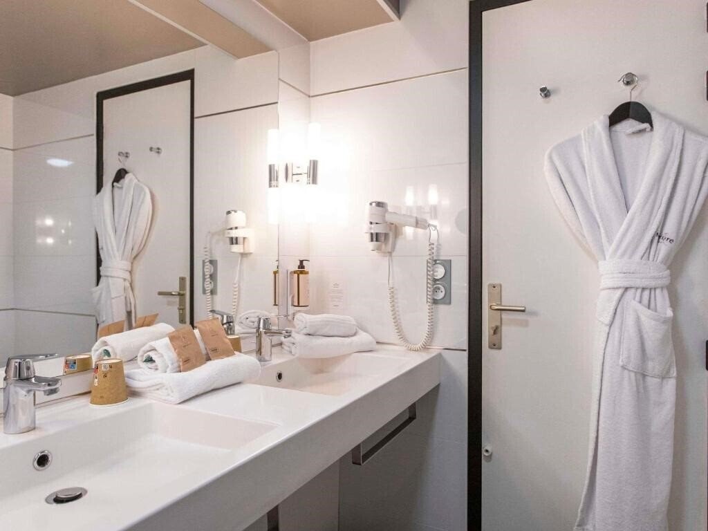 Фото Mercure Granville Le Grand Large 4*