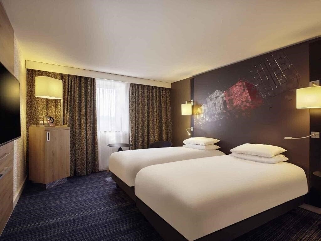 Отель Mercure Le Havre Centre Bassin Du Commerce 4*