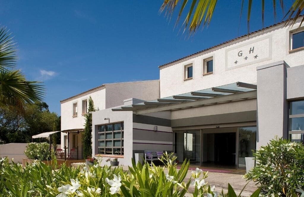 Картинка Golfe Hotel Porto Vecchio 3*