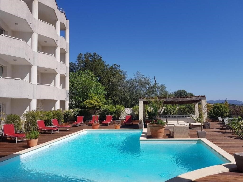 Фото Hotel Le Tilbury 3*
