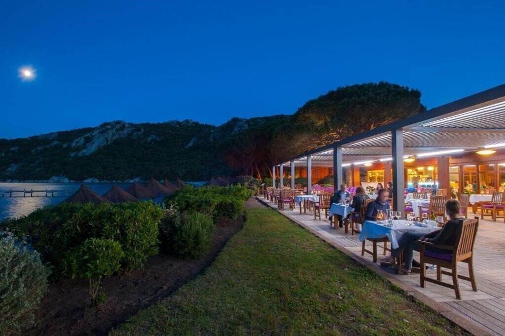 Отель Hotel Lodges Moby Dick 4*