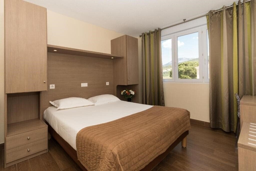 Отель Hotel Thalassa 3*