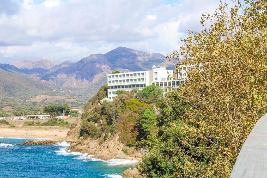 Готель Hotel Roc e Mare 3*