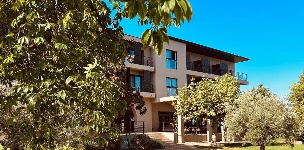 Фотография La Madrague Hotel SPA Restaurant 3*