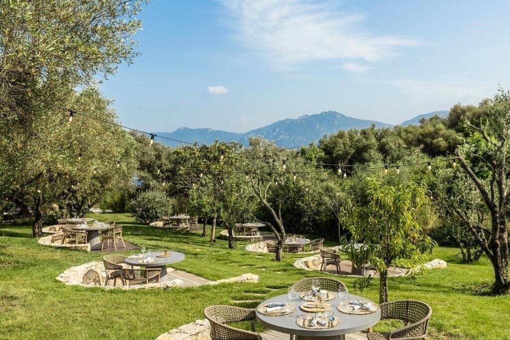 Зображення L'Hostellerie Moulin des Oliviers 5*