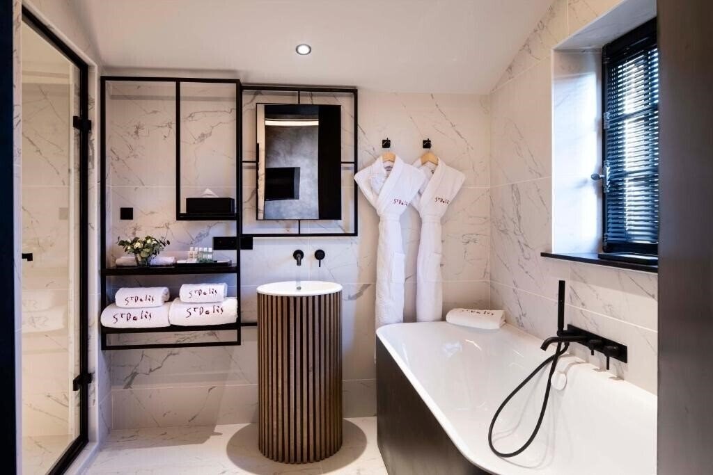 Фотография Hotel Saint-Delis - La Maison Du Peintre - Relais & Chateaux 5*