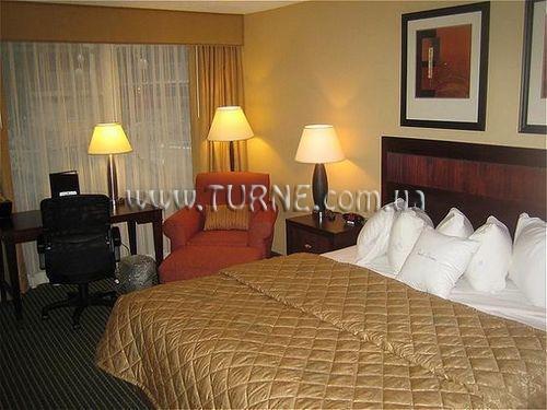 Фото Hotel Plaza Lafayette 3*