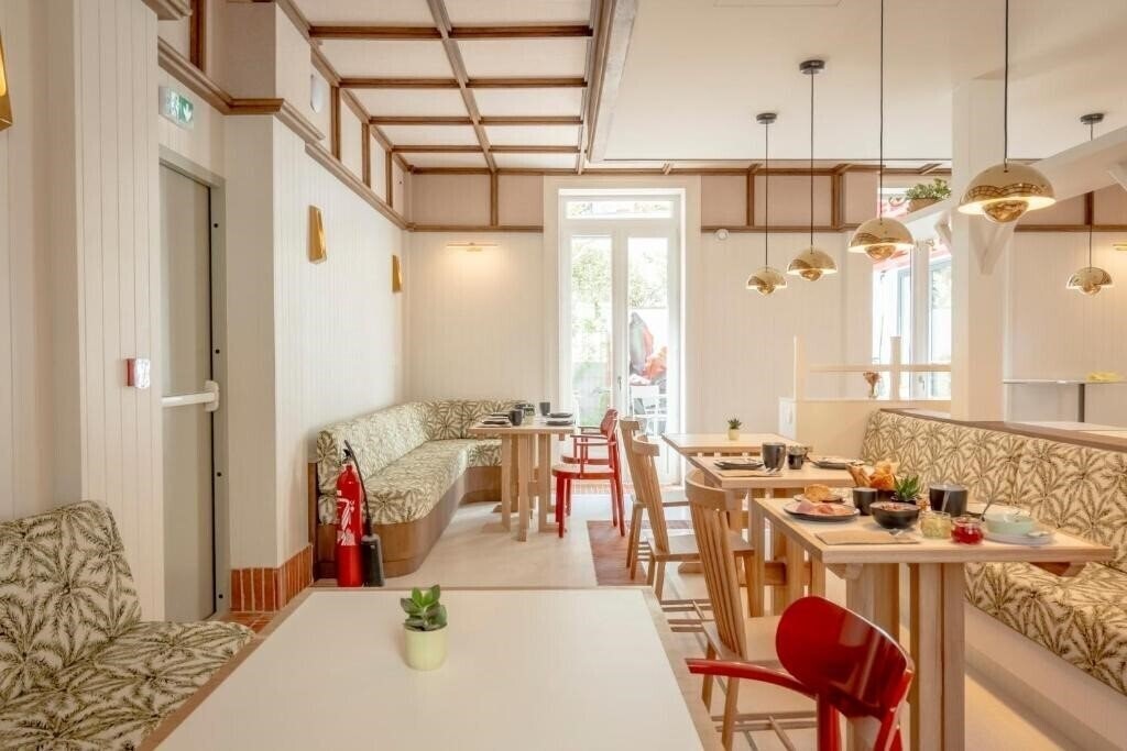 Готель Magenta Paris 3*