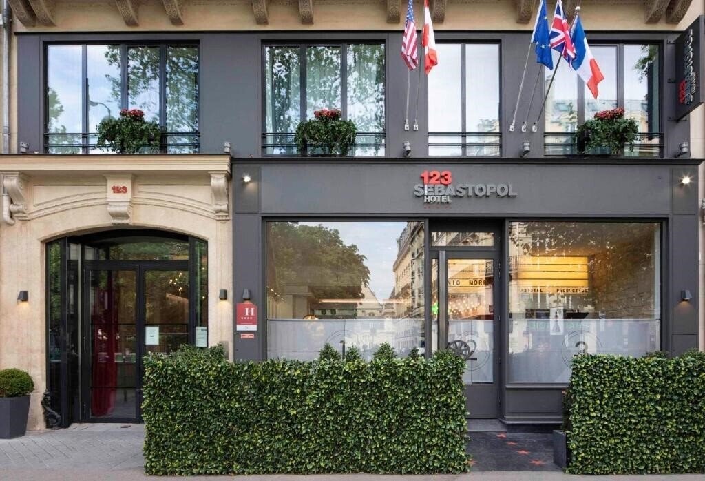 Готель Le 123 Sébastopol - Astotel 4*