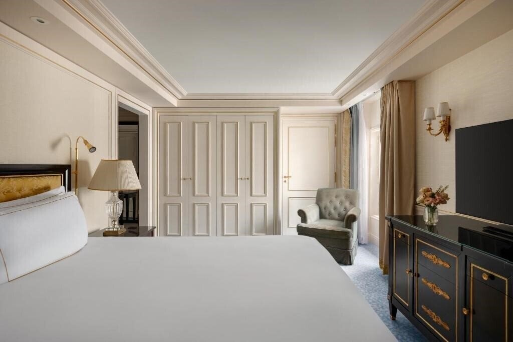 Картинка Shangri-La Hotel Paris 5*