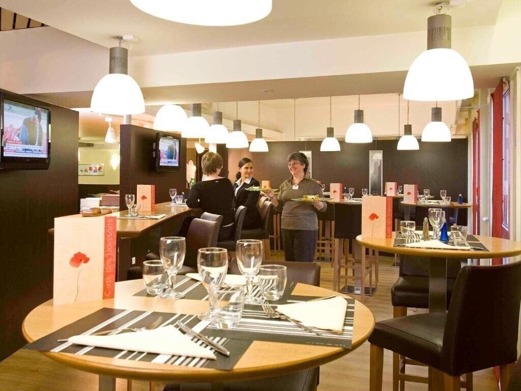Изображение Ibis Bourget 2*
