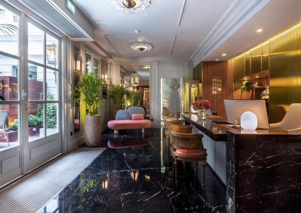 Готель Maison Colbert Member of Melia Collection Notre Dame 5*
