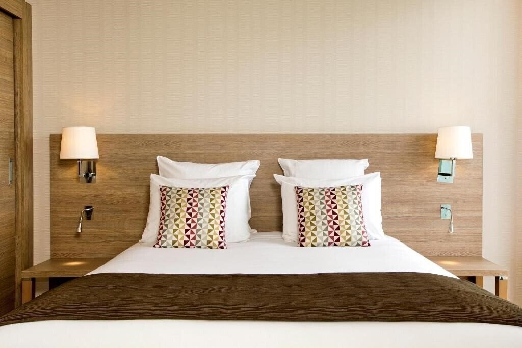 Готель Residhome Monceau Bois Colombes 3*