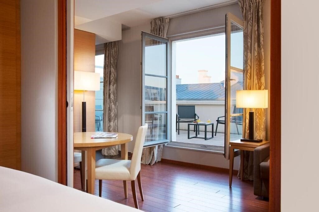 Фото Relais SPA Val d'Europe 4*