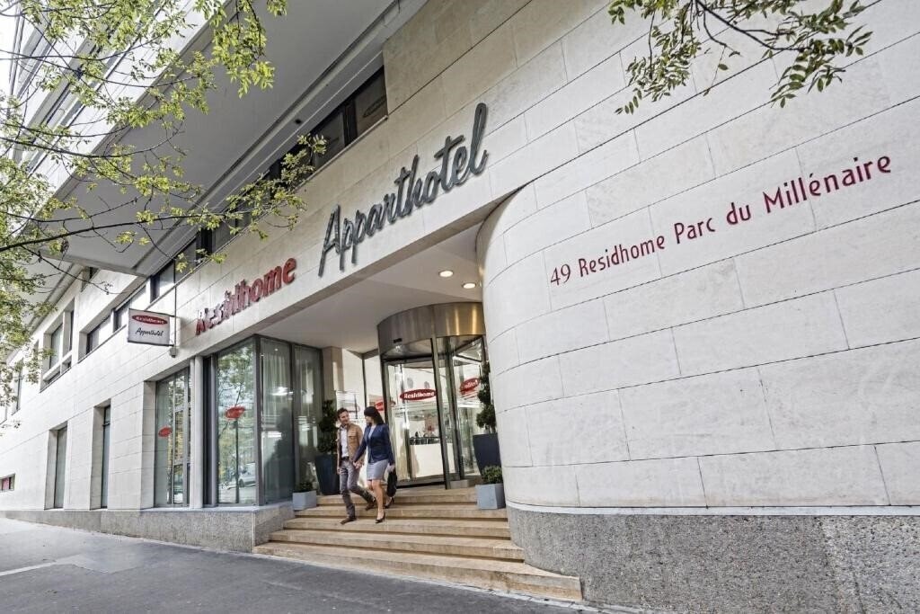 Отель Apparthotel Residhome Courbevoie (ex. Residhome Courbevoie la Defense, Residhome Courbevoie Parc du Millenaire) 4*