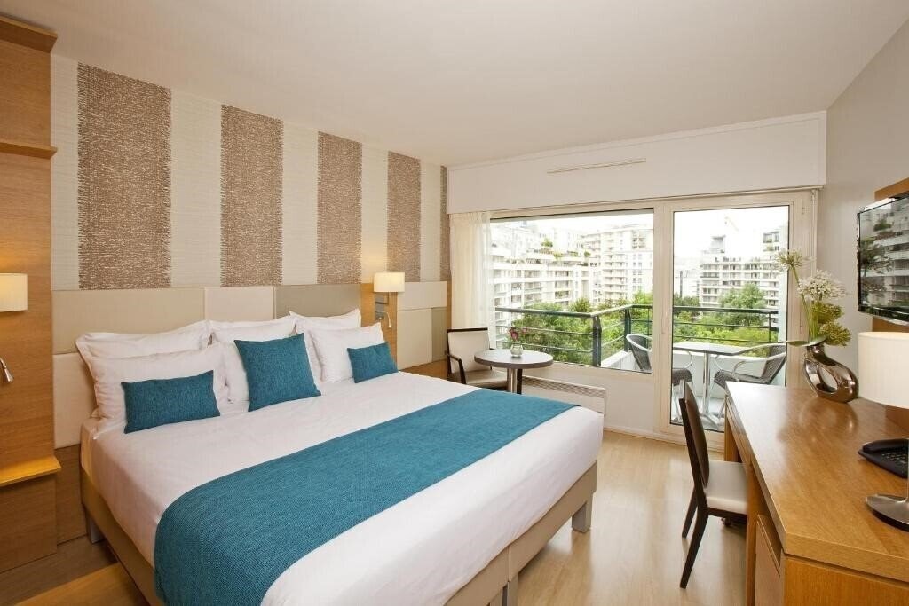 Фото Residhome Courbevoie La Defense 4*