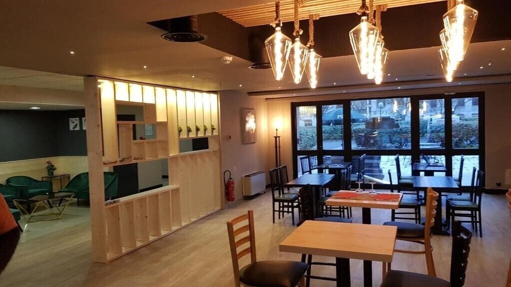 Фотография Euro Hotel Paris Creteil 3*