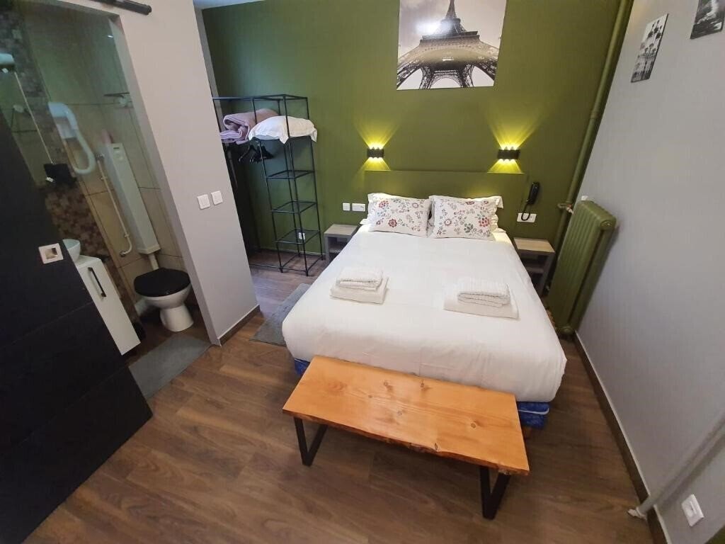 Отель Savoy Hotel 2*