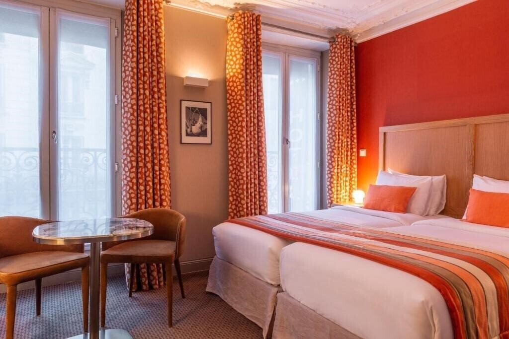 Фотографія 29 Lepic Montmartre 3*