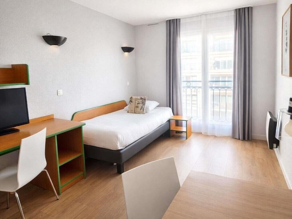 Готель Adagio Access Paris Maisons Alfort 3*