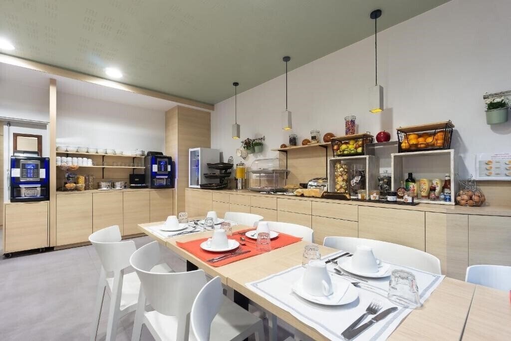 Картинка City Residence Paris Saint Maurice 3*