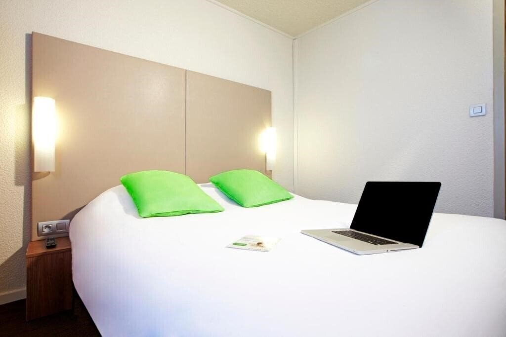 Отель Comfort Bobigny Paris Est 3*