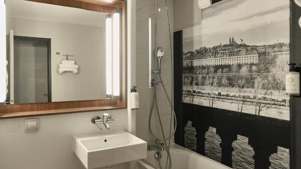 Фотография Comfort Bobigny Paris Est 3*