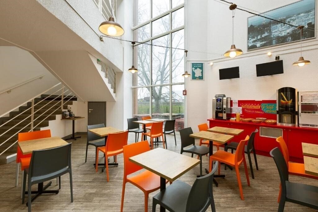 Изображение Premiere Classe Nemours 2*