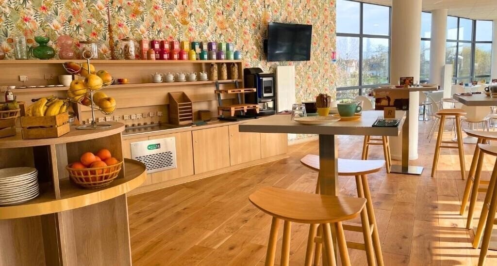 Фотография Residhome Neuilly Bords De Marne 3*