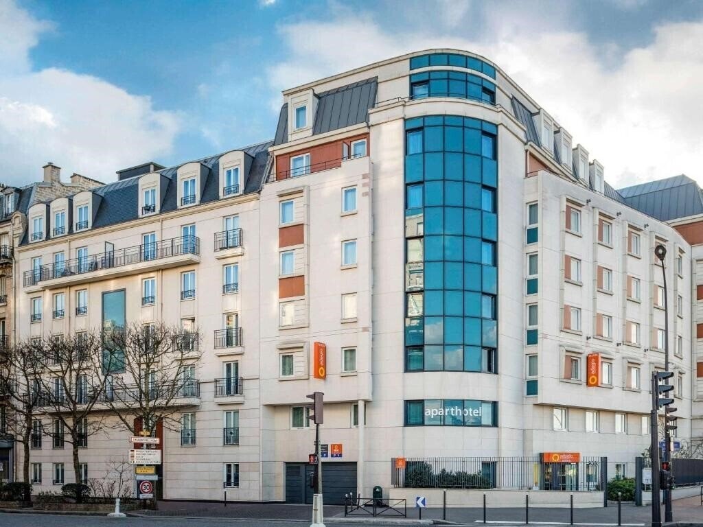 Отель Adagio Access Paris Porte De Charenton 4*