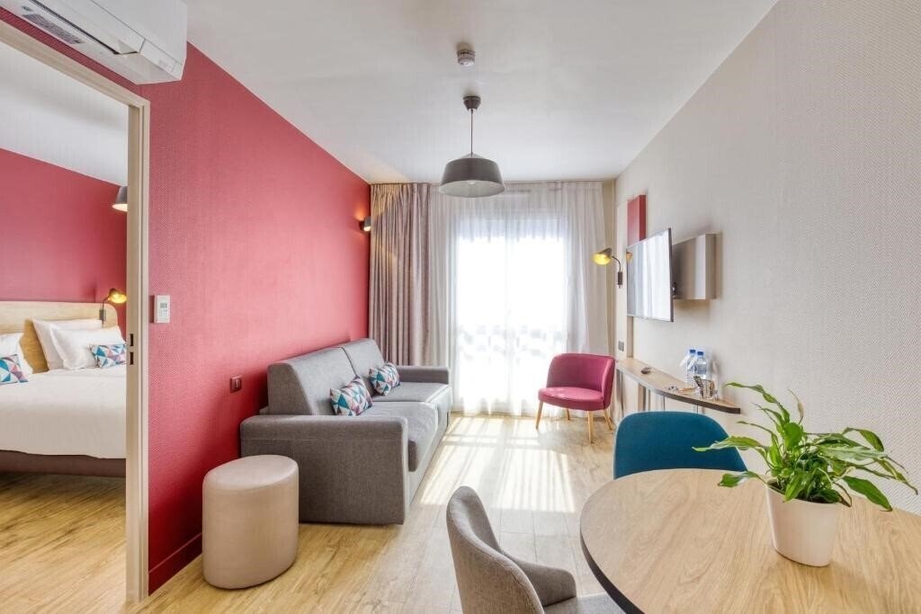 Изображение Appart City Paris Clichy Mairie 3*