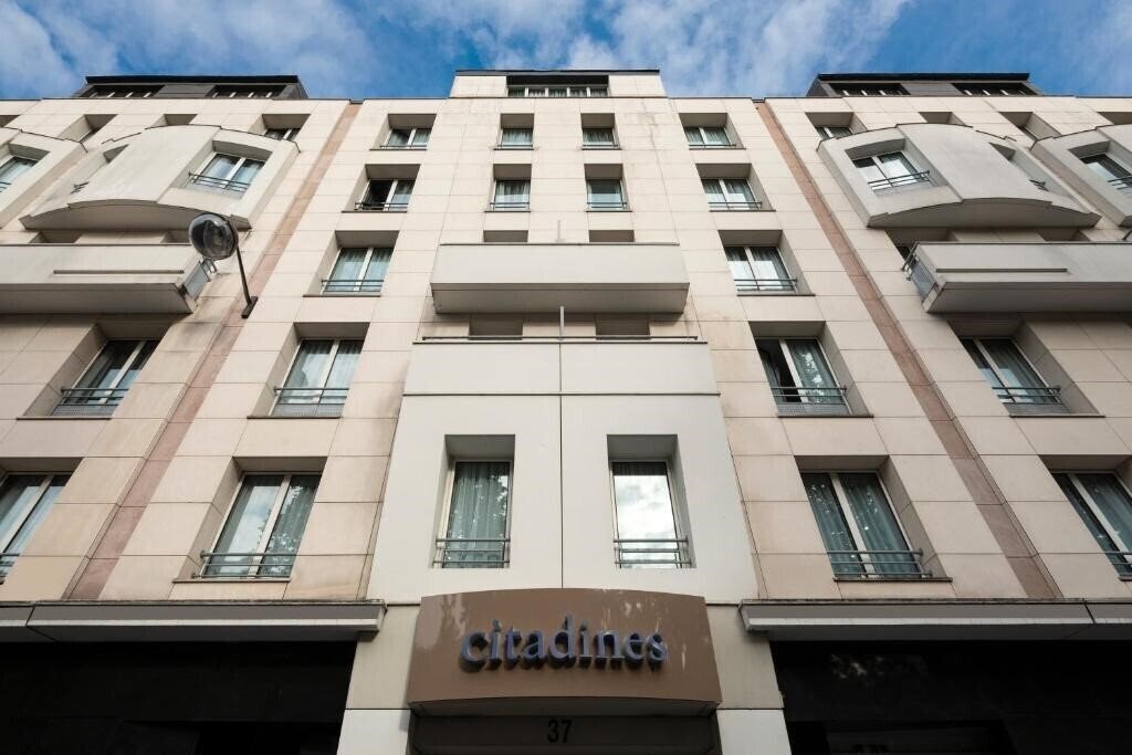 Готель Citadines Bestille Marais Paris 3*
