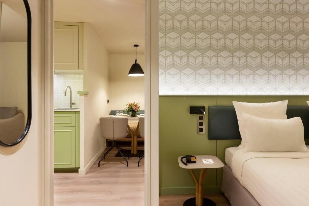 Отель Citadines Les Halles Paris 4*