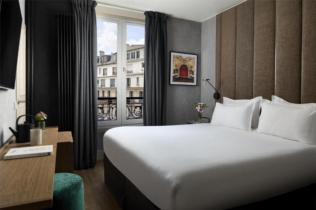 Готель NH Paris Opera Faubourg 4*