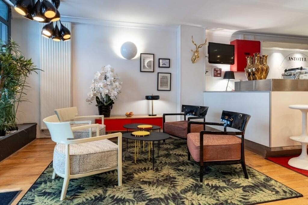 Отель Astotel George 3*