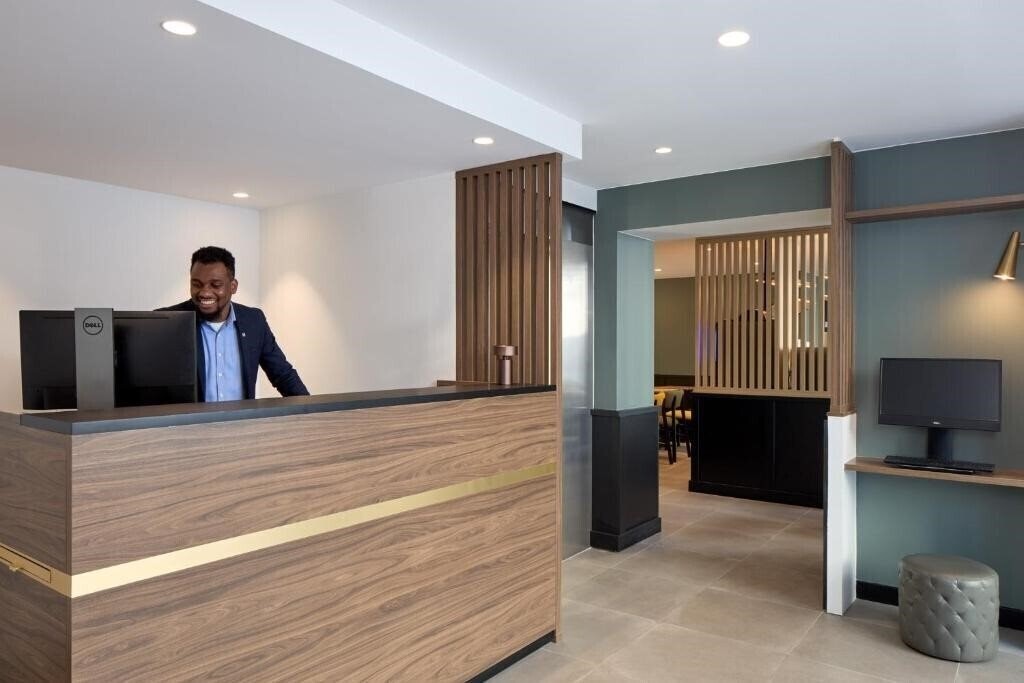 Изображение Timhotel Paris Gare De L'Est 3*