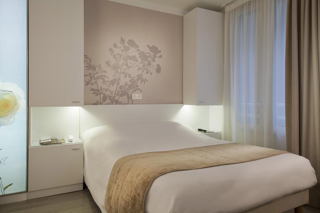 Отель Brady Gare De L'Est (ex. Comfort Gare De L'Est) 3*